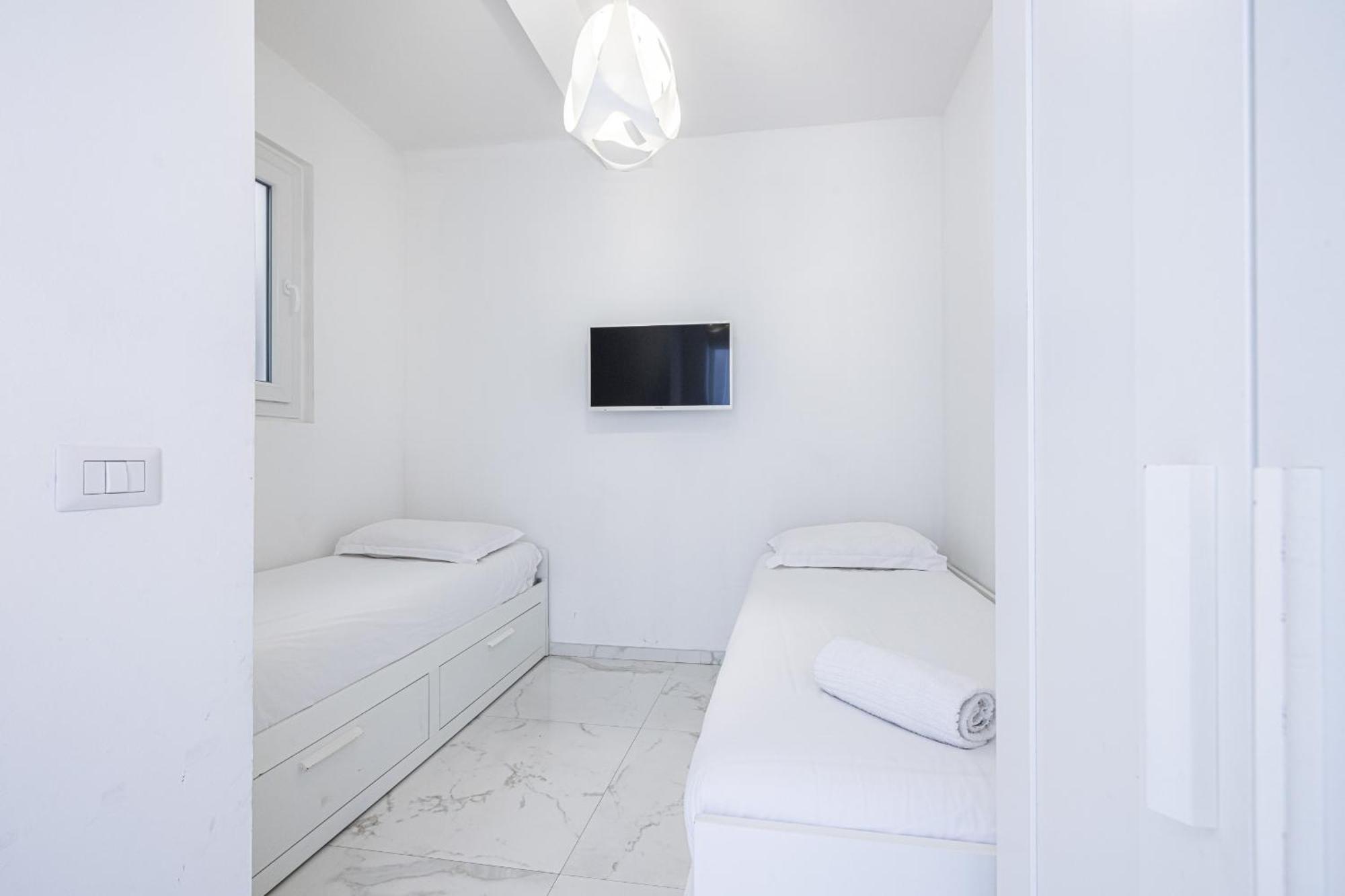 Sea View - 2 Bdr Promenade Des Nizza