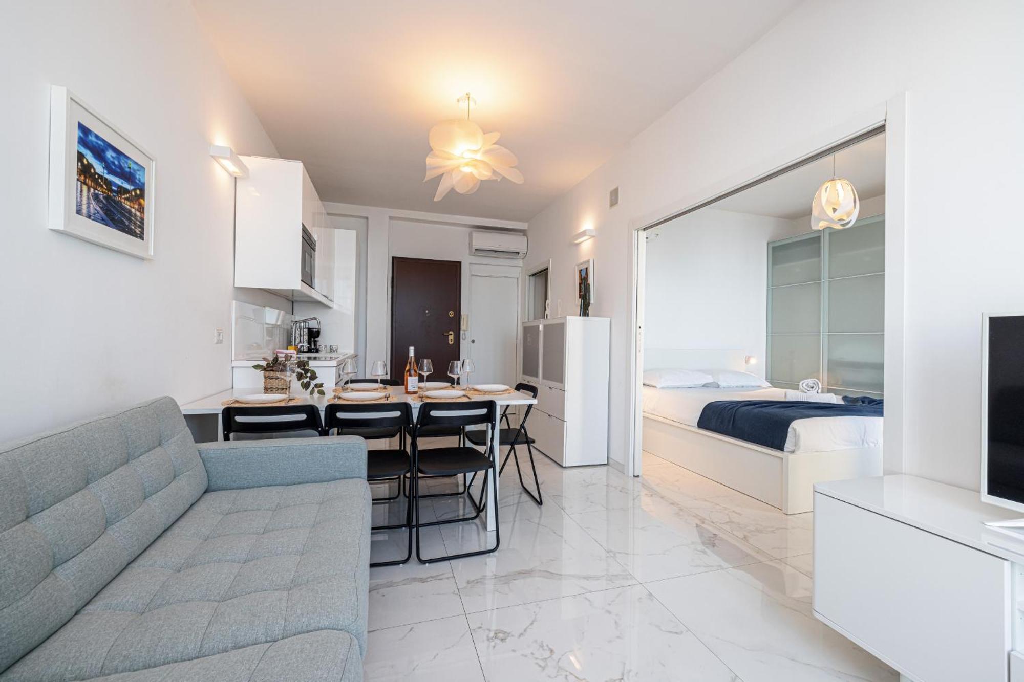 Apartment Sea View - 2 Bdr Promenade Des *